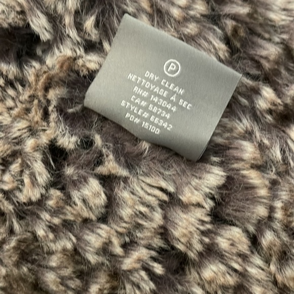 Faux Fur Vest - Picture 5 of 6